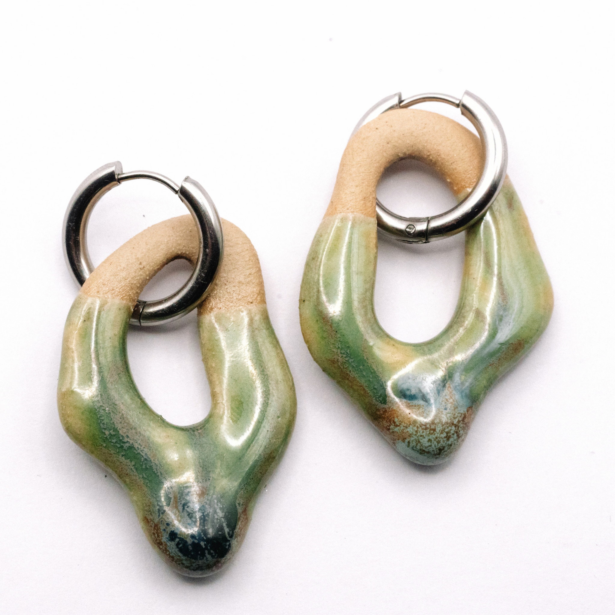 Coral Hoops - Moss on white clay